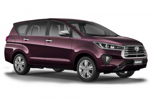 Alquilar TOYOTA INNOVA 2.4 CRYSTA