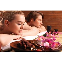 ESPECIAL PAREJA Piscina de tratamientos + Masaje de 55 min + Servicio de Té PAREJA