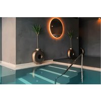 Masaje localizado de 30' + Acceso a la piscina "The Spa